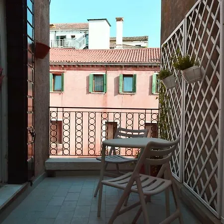 アパート Casa Palazzi *